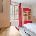 Centre-ville Avec Espaces Partages - Accessibles Et Abordables شقة نانت