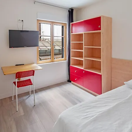 Centre-ville Avec Espaces Partages - Accessibles Et Abordables *